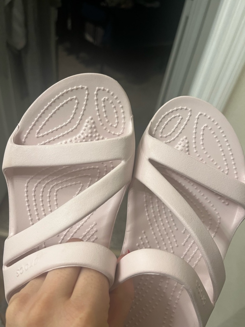 CROCS Women’s Pale Pink Dual-Strap Slide Sandals - Picture 7 of 8